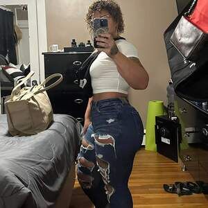 Meet your Posher, Kelly